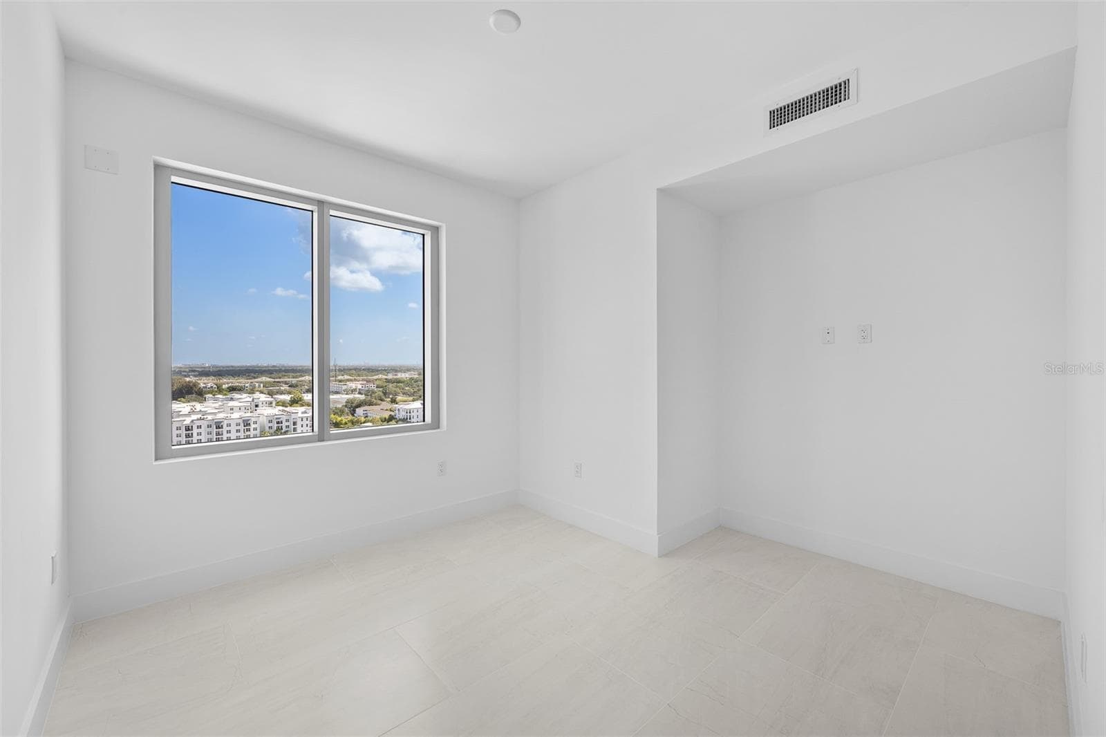 Den/Office - 5713 BOWEN DANIEL DR. #1506, TAMPA
