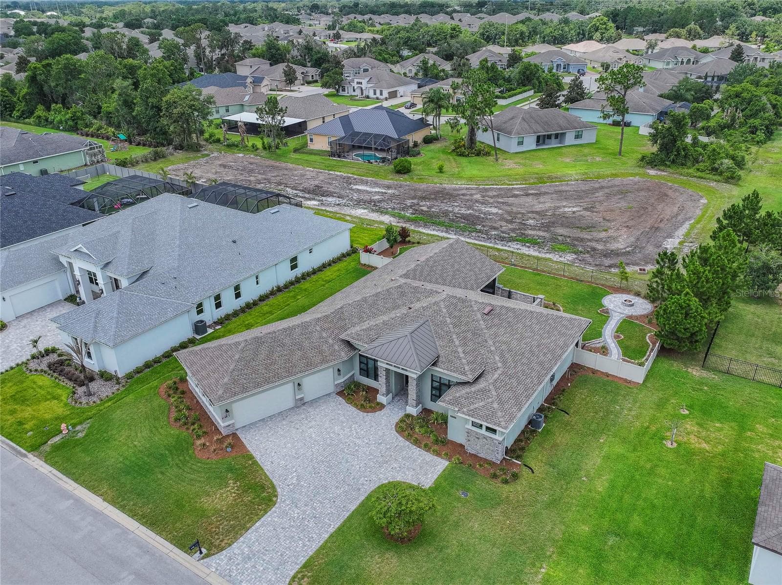 Single Family Residence at 6545 EMERALD WOODS LN, LAKELAND, photo 4 of 56
