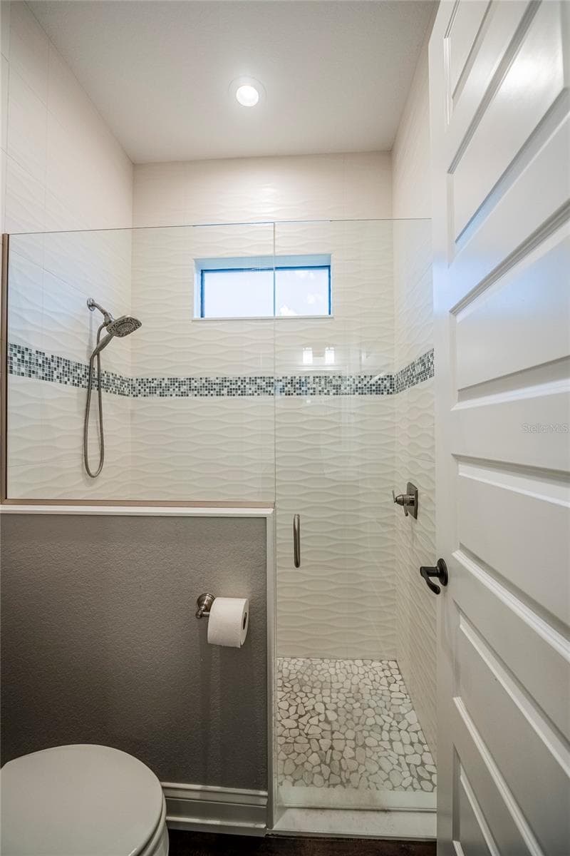 Bathroom 2 - 6545 EMERALD WOODS LN, LAKELAND