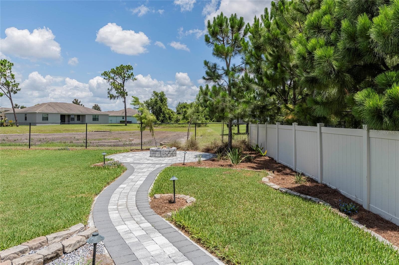 Walkway to Fire Pit - 6545 EMERALD WOODS LN, LAKELAND