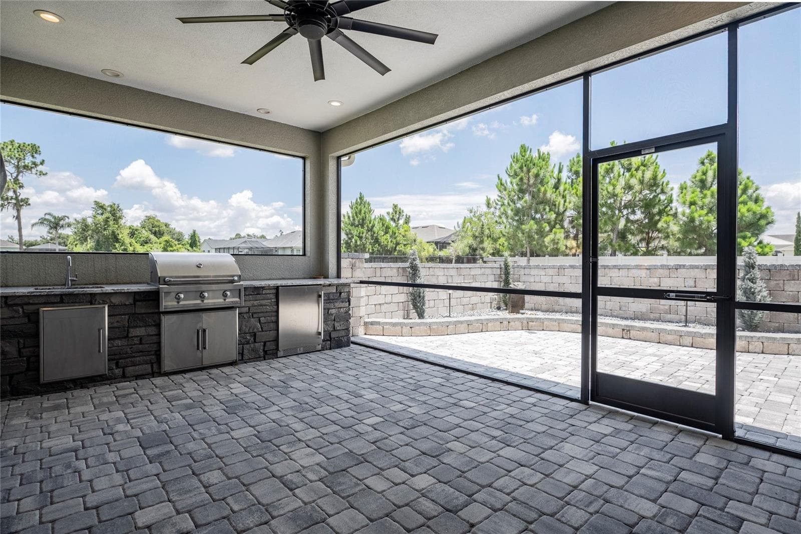 Outdoor Kitchen Lanai #2 - 6545 EMERALD WOODS LN, LAKELAND