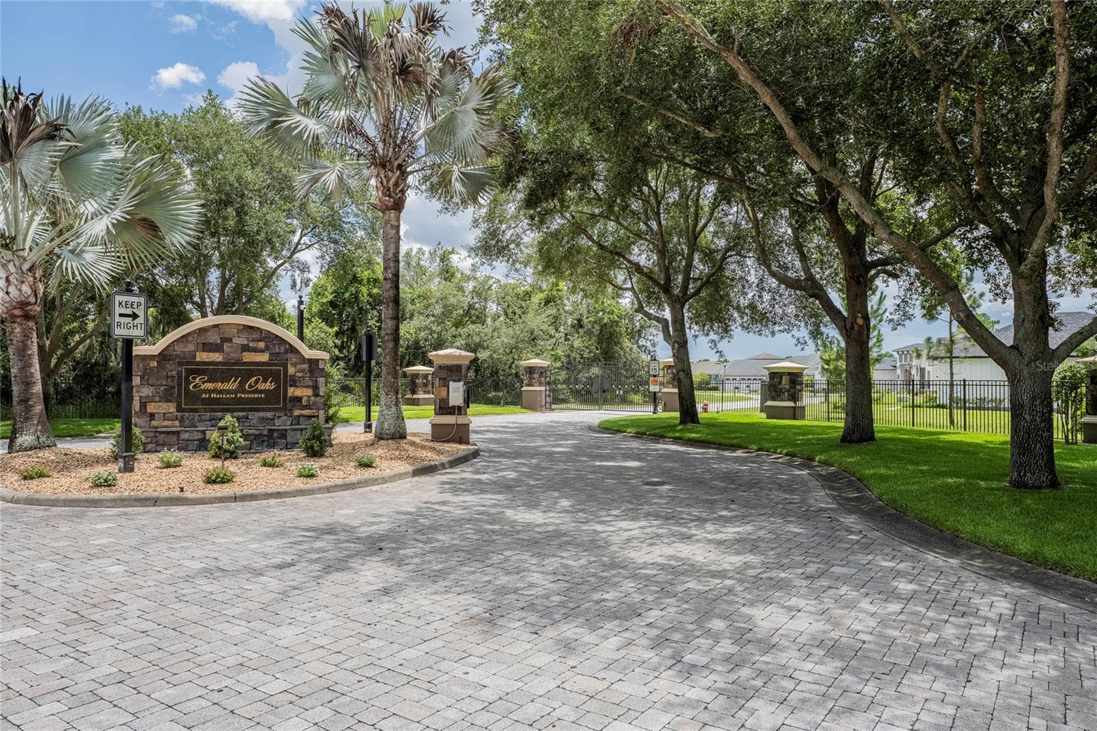 Gated Community - 6545 EMERALD WOODS LN, LAKELAND