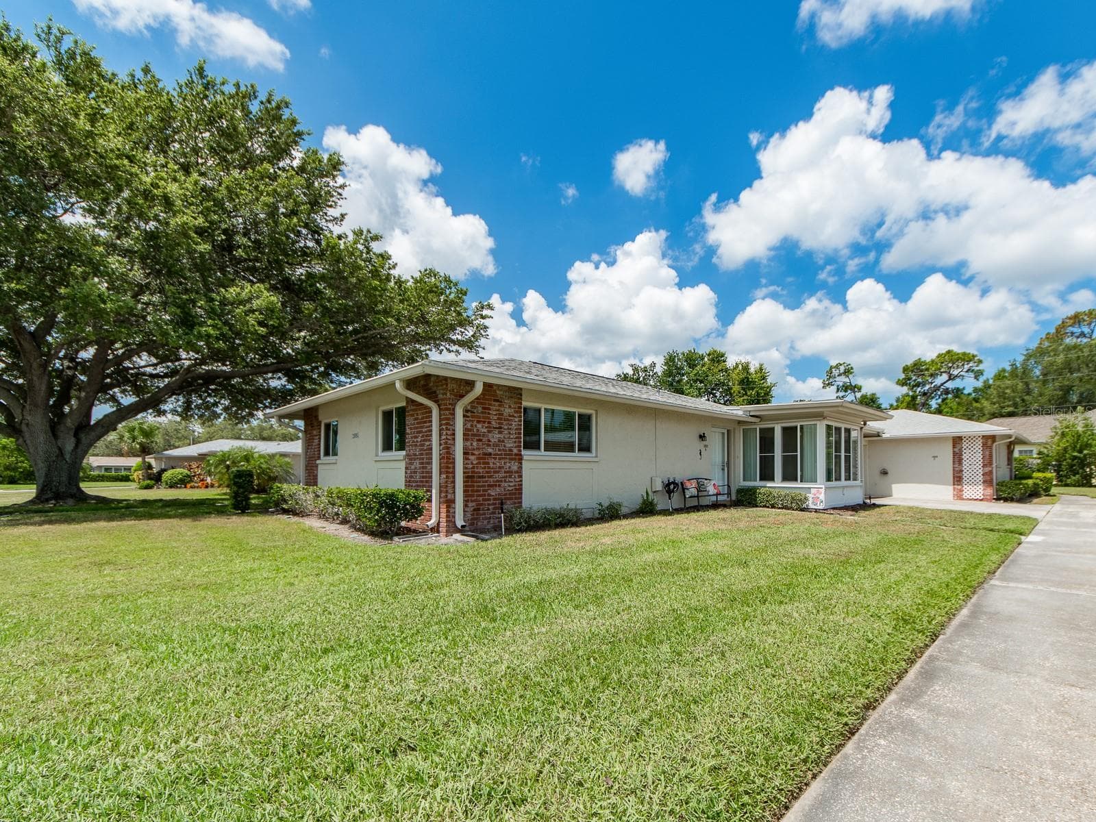 1009 QUEEN ANNE DR #B
