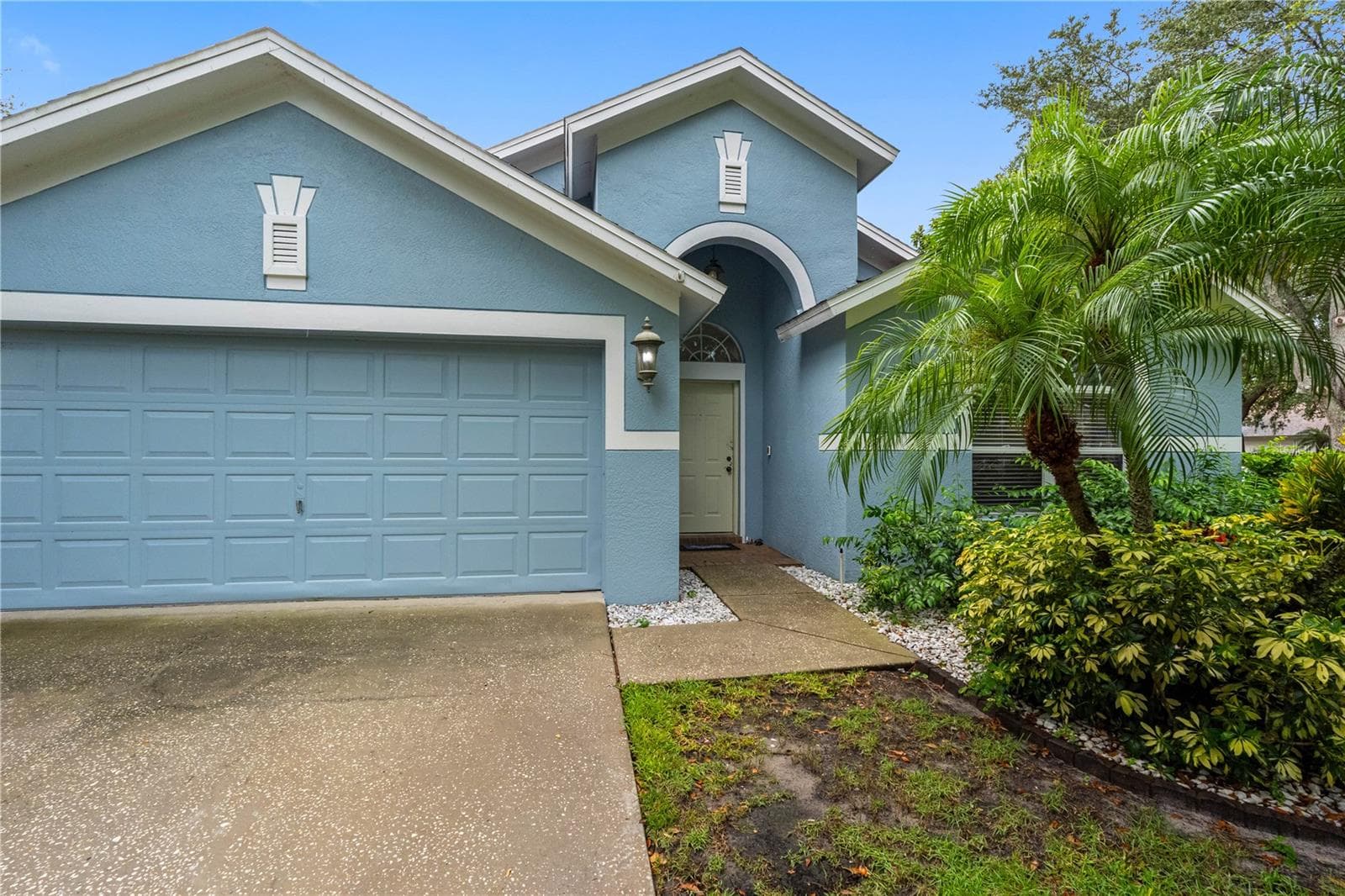 Single Family Residence at 3306 PIN OAK LN, TAMPA, photo 6 of 54