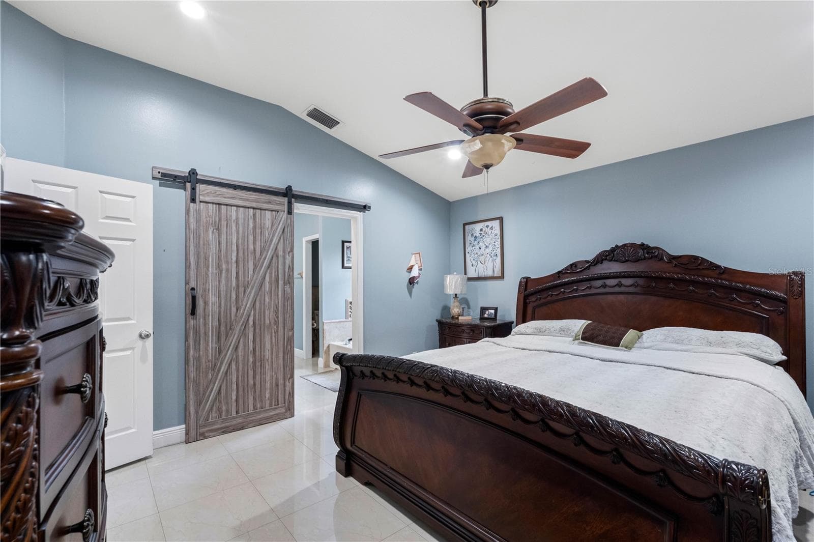 Single Family Residence at 3306 PIN OAK LN, TAMPA, photo 26 of 54
