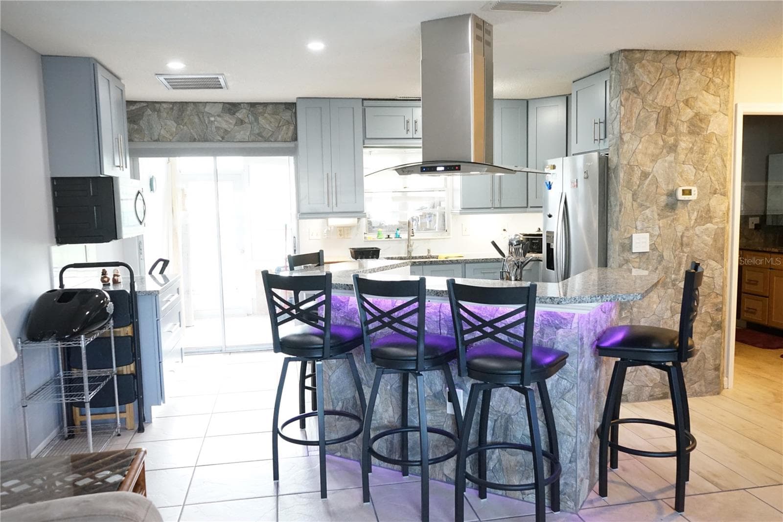 Condominium at 424 LAKE POINT CT #5A, SUN CITY CENTER, photo 5 of 40
