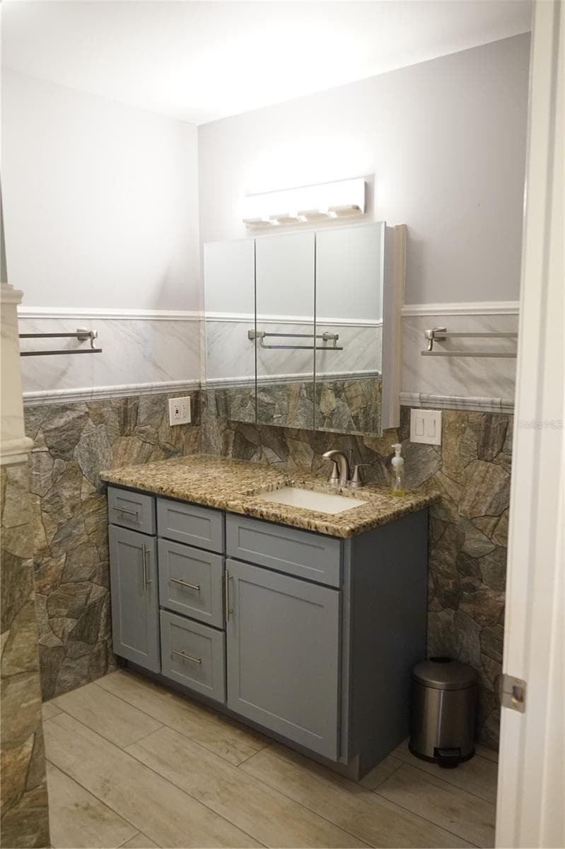 Condominium at 424 LAKE POINT CT #5A, SUN CITY CENTER, photo 12 of 40