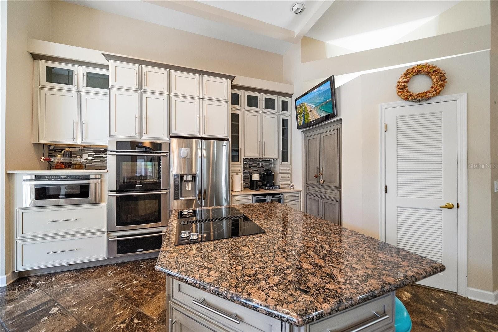 Single Family Residence at 3416 SUNRISE DR, SEBRING, photo 12 of 78