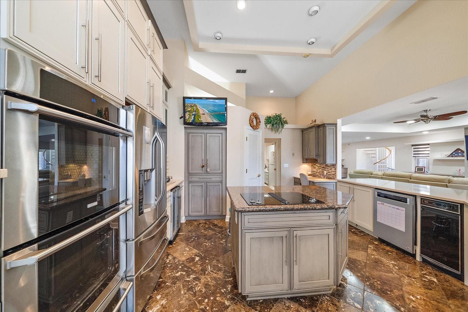 Single Family Residence at 3416 SUNRISE DR, SEBRING, photo 13 of 78