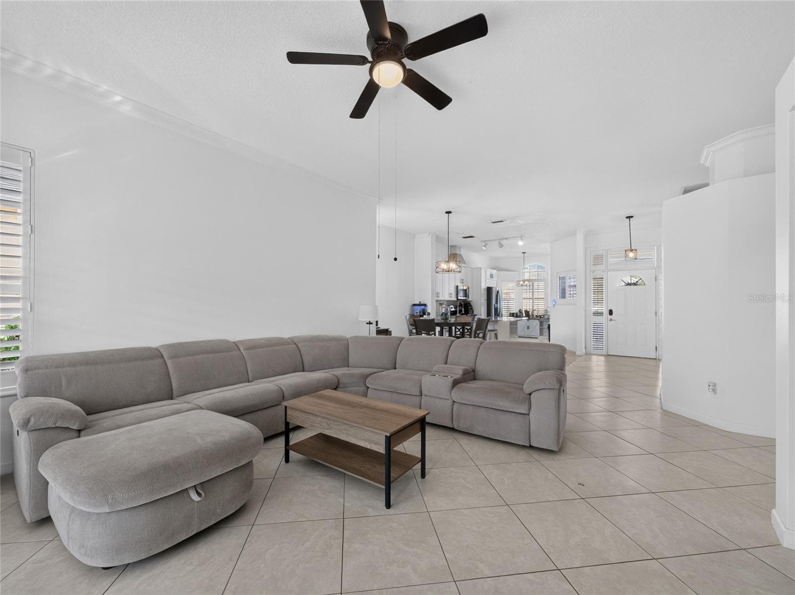 Single Family Residence at 14435 WINDCHIME LN, ORLANDO, photo 13 of 48