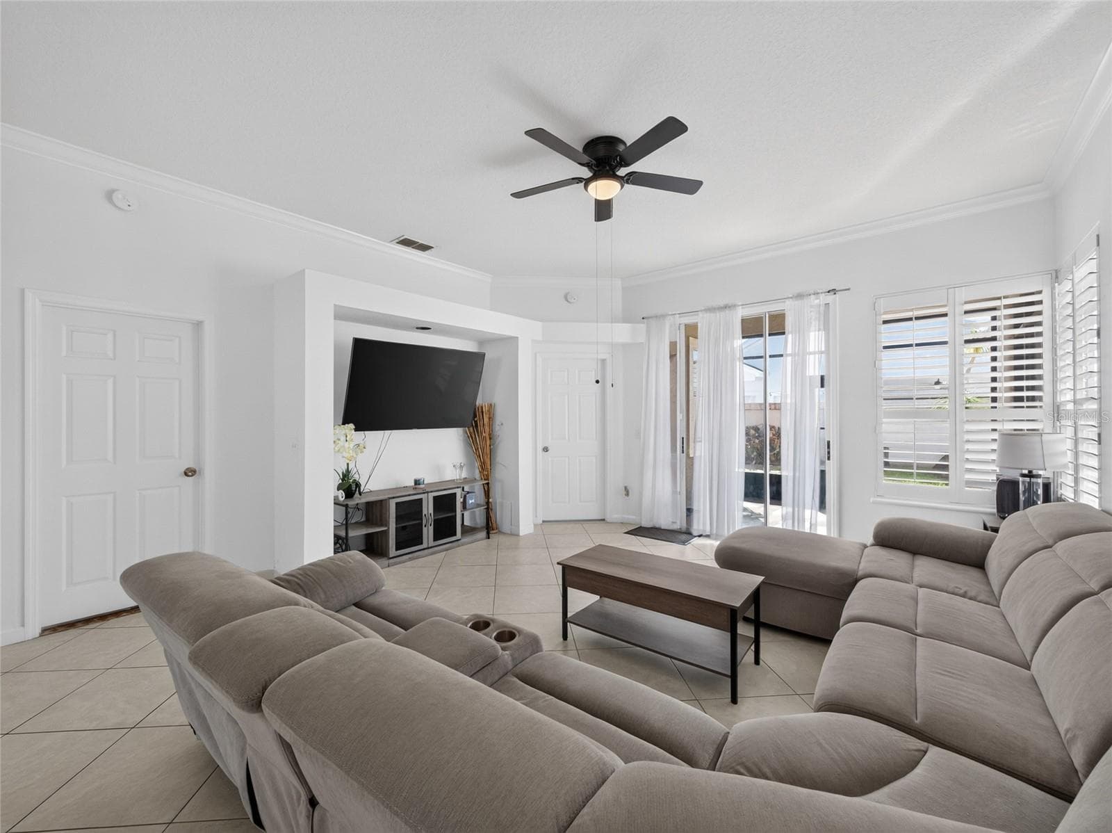 Single Family Residence at 14435 WINDCHIME LN, ORLANDO, photo 14 of 48
