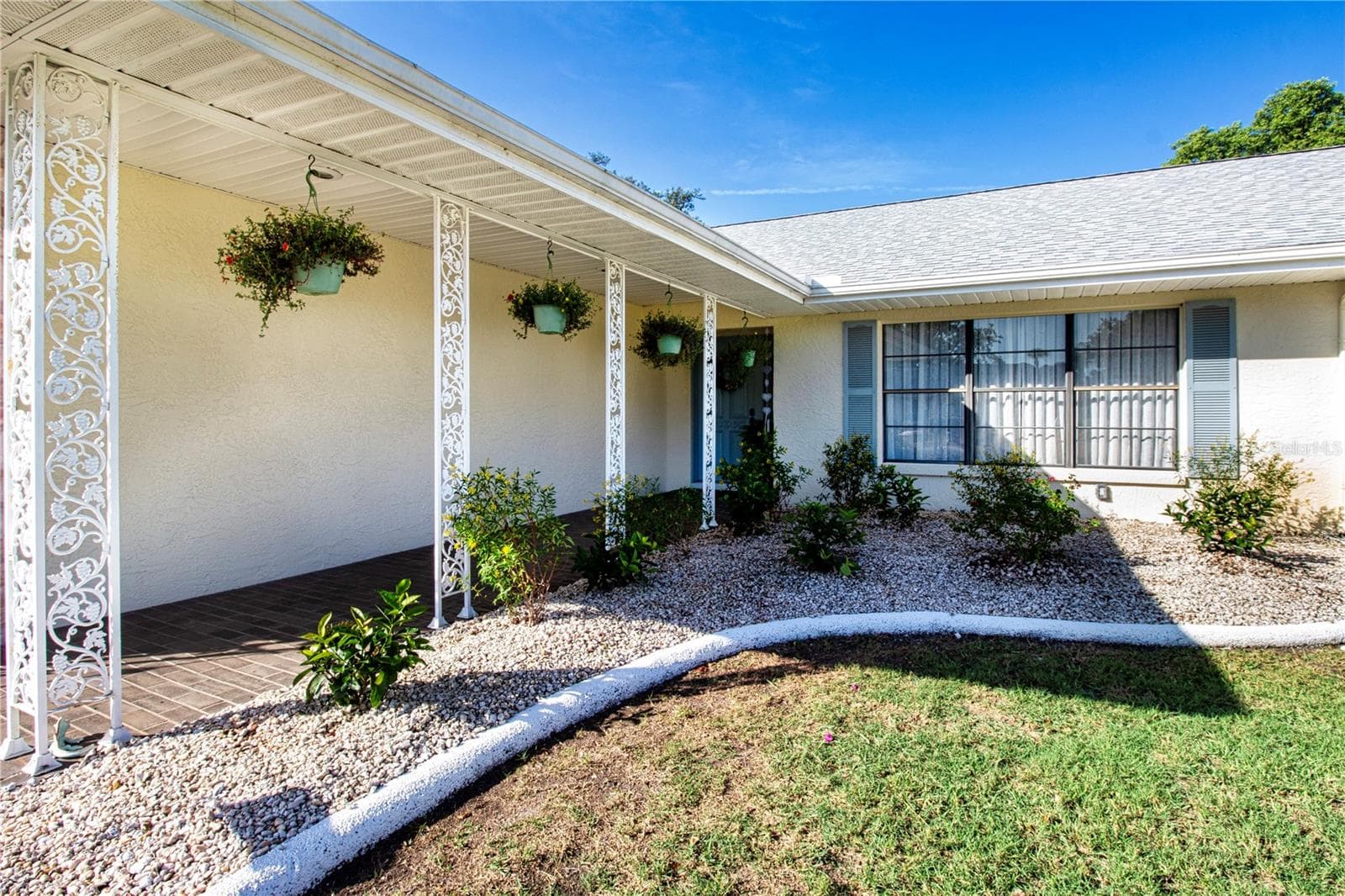 Front - 2016 E VIEW DR, SUN CITY CENTER
