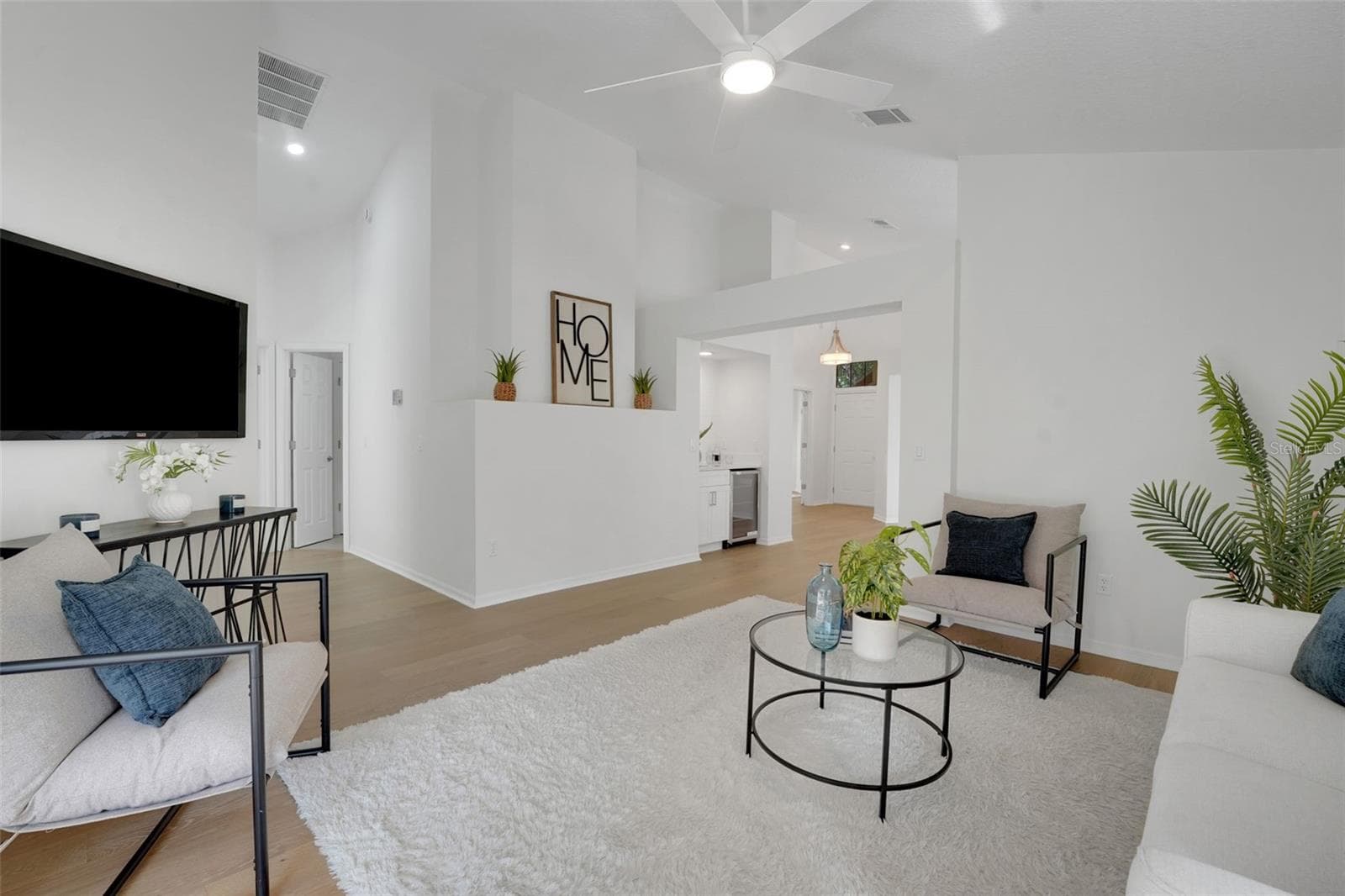 Single Family Residence at 1329 AUGUSTA NATIONAL BLVD, WINTER SPRINGS, photo 9 of 35