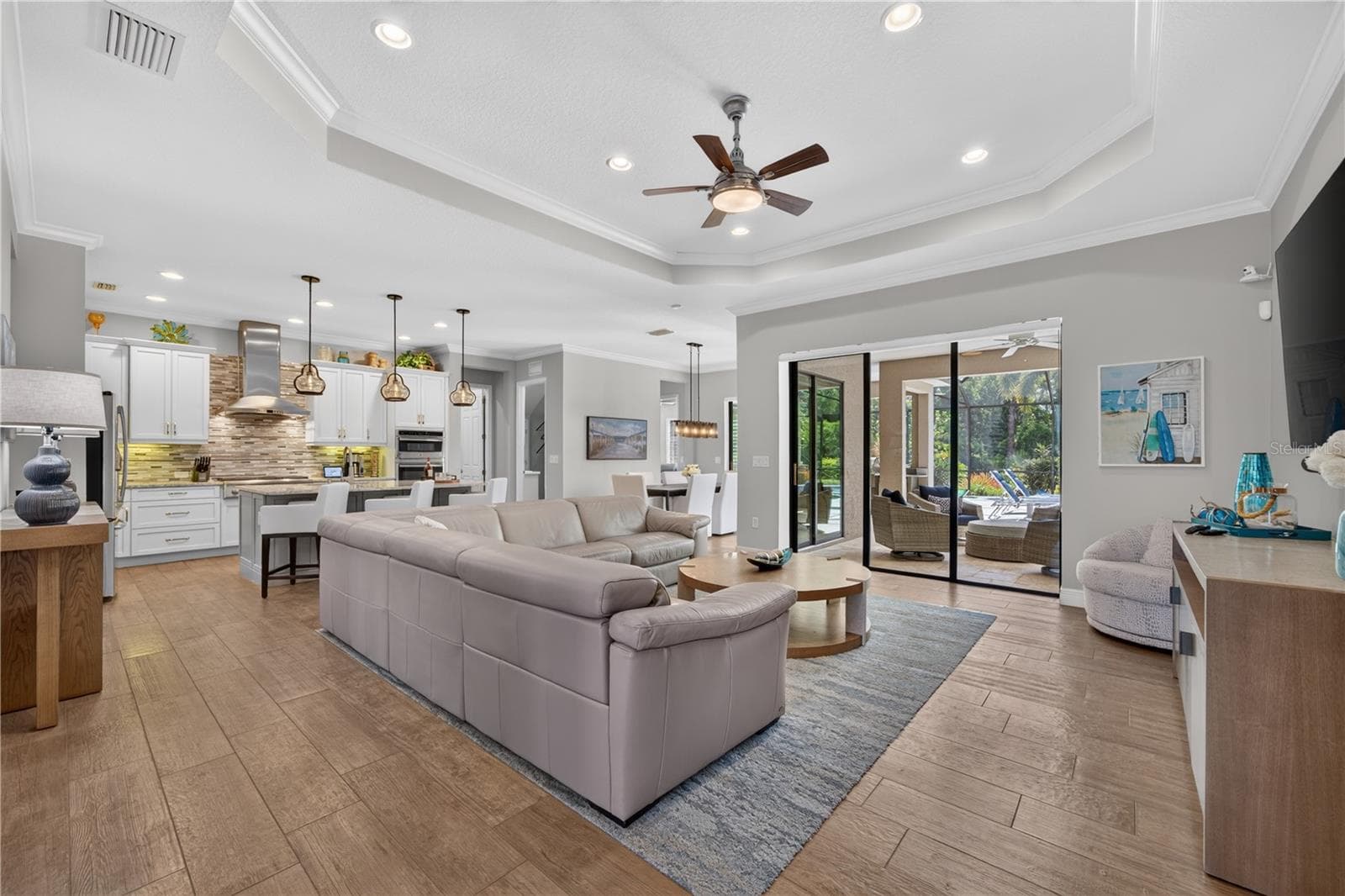 primary living room - 8276 LARKSPUR CIR, SARASOTA
