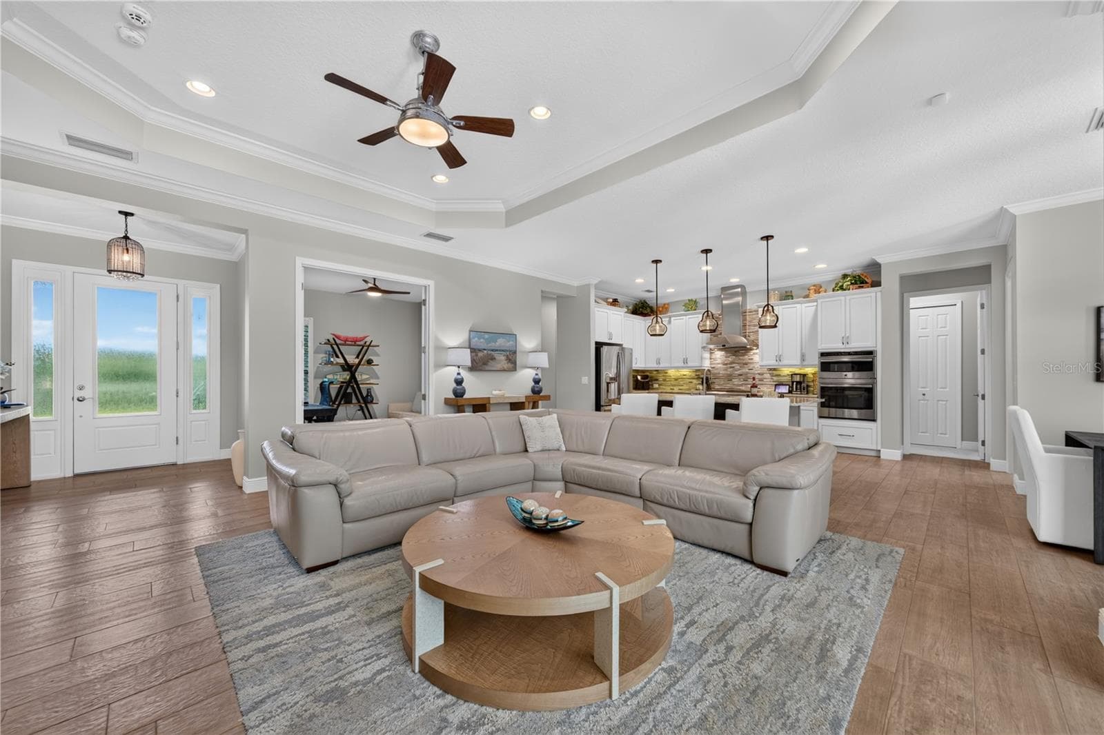 Single Family Residence at 8276 LARKSPUR CIR, SARASOTA, photo 5 of 39