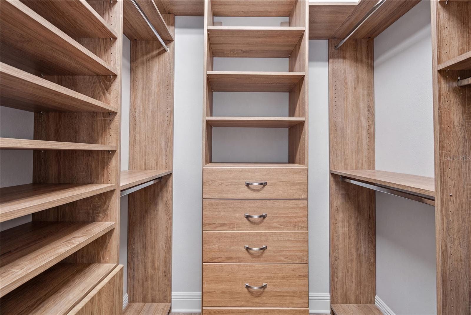His Closet - 8276 LARKSPUR CIR, SARASOTA
