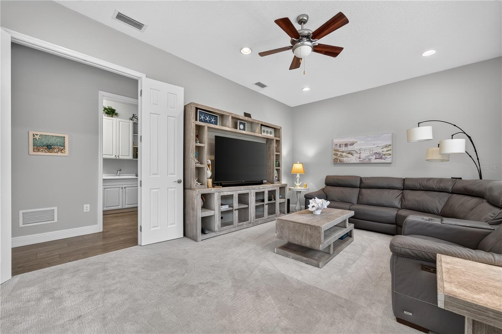 Living room 2 - 8276 LARKSPUR CIR, SARASOTA