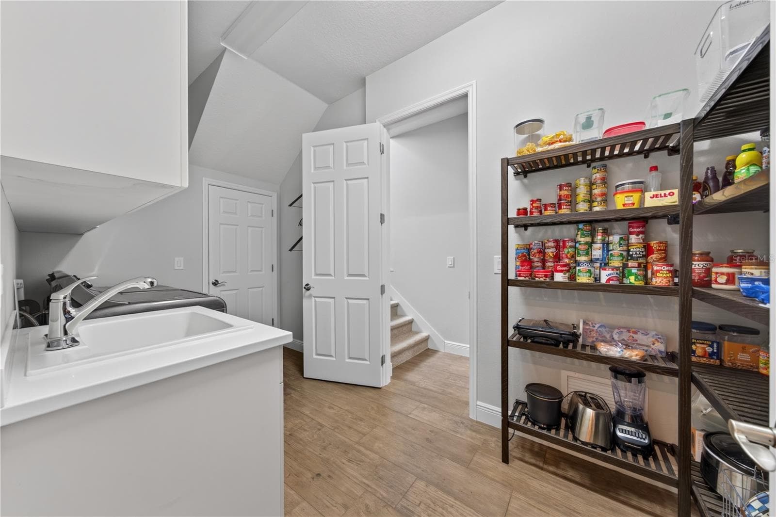 walk in pantry - 8276 LARKSPUR CIR, SARASOTA