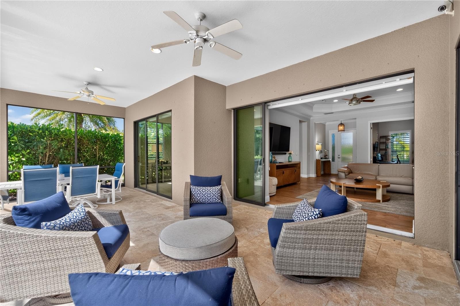 Single Family Residence at 8276 LARKSPUR CIR, SARASOTA, photo 20 of 39