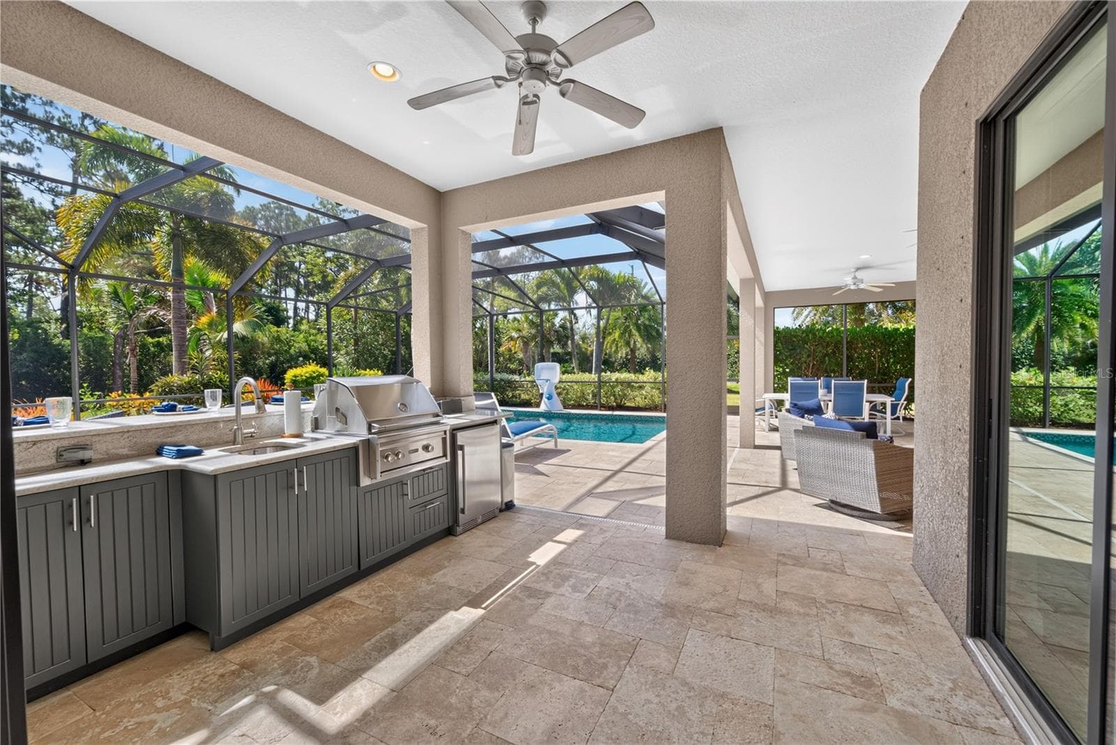 Outdoor Kitchen - 8276 LARKSPUR CIR, SARASOTA