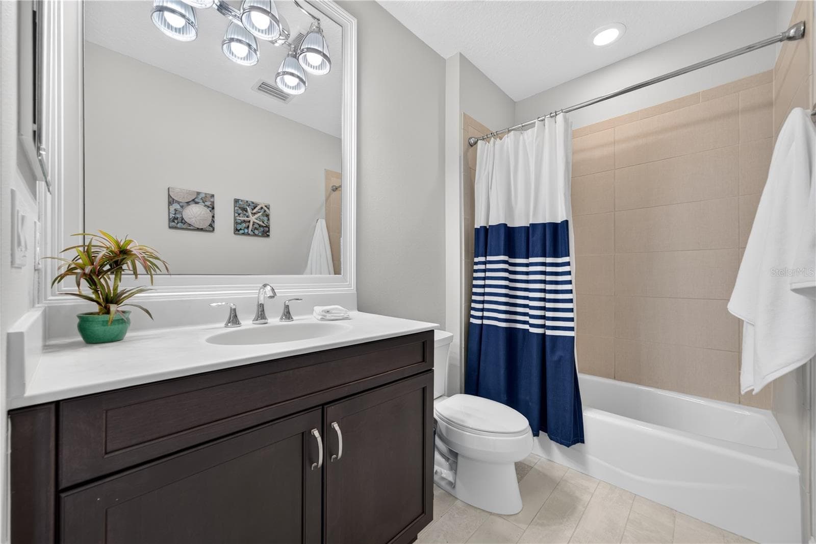 bathroom 4 - 8276 LARKSPUR CIR, SARASOTA