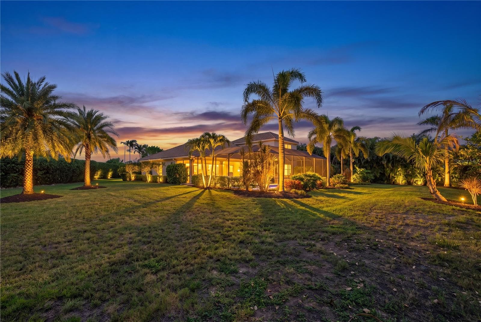 so much room for activites - 8276 LARKSPUR CIR, SARASOTA