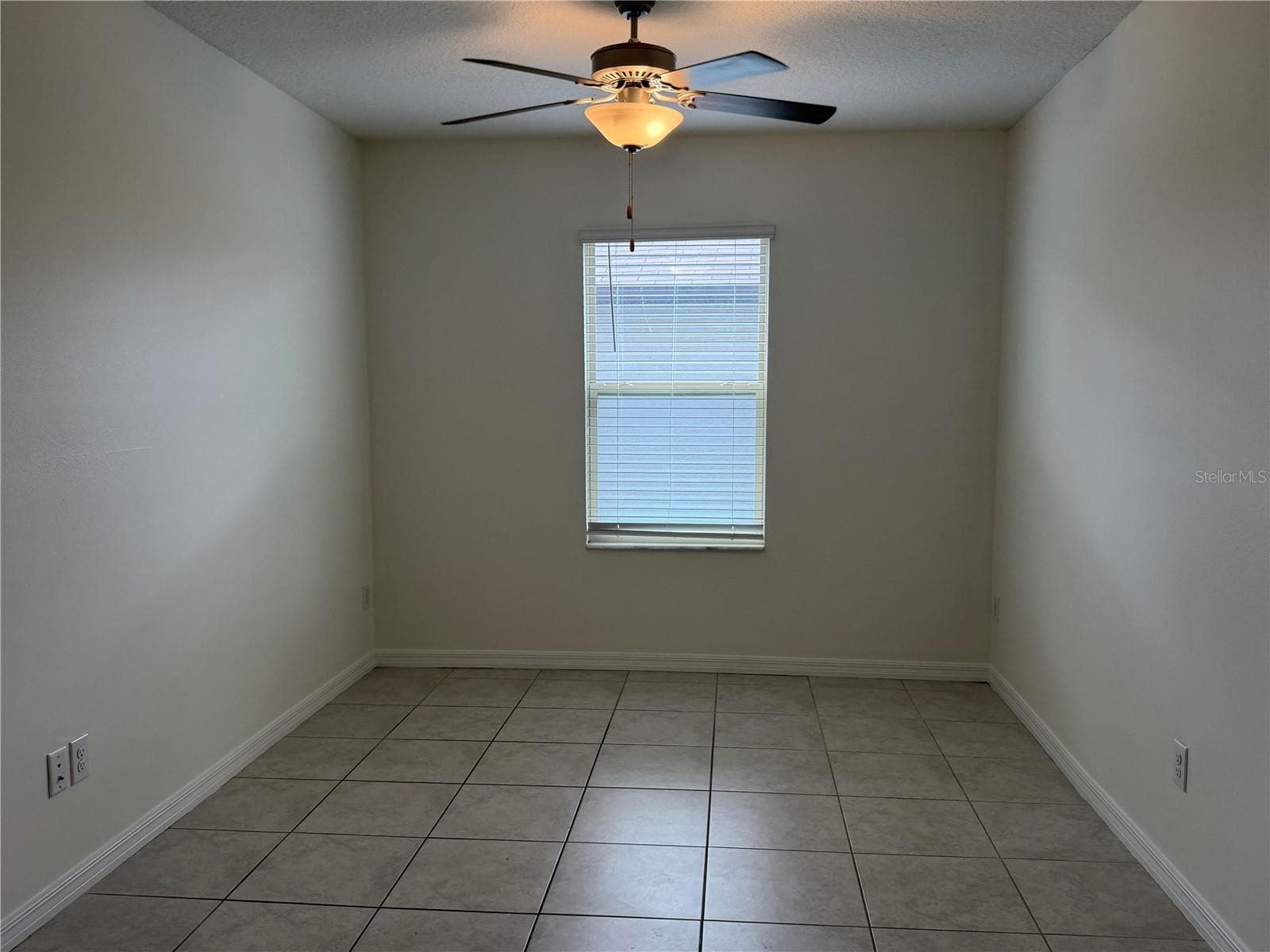 Single Family Residence at 31823 SUN KETTLE LOOP, WESLEY CHAPEL, photo 6 of 38
