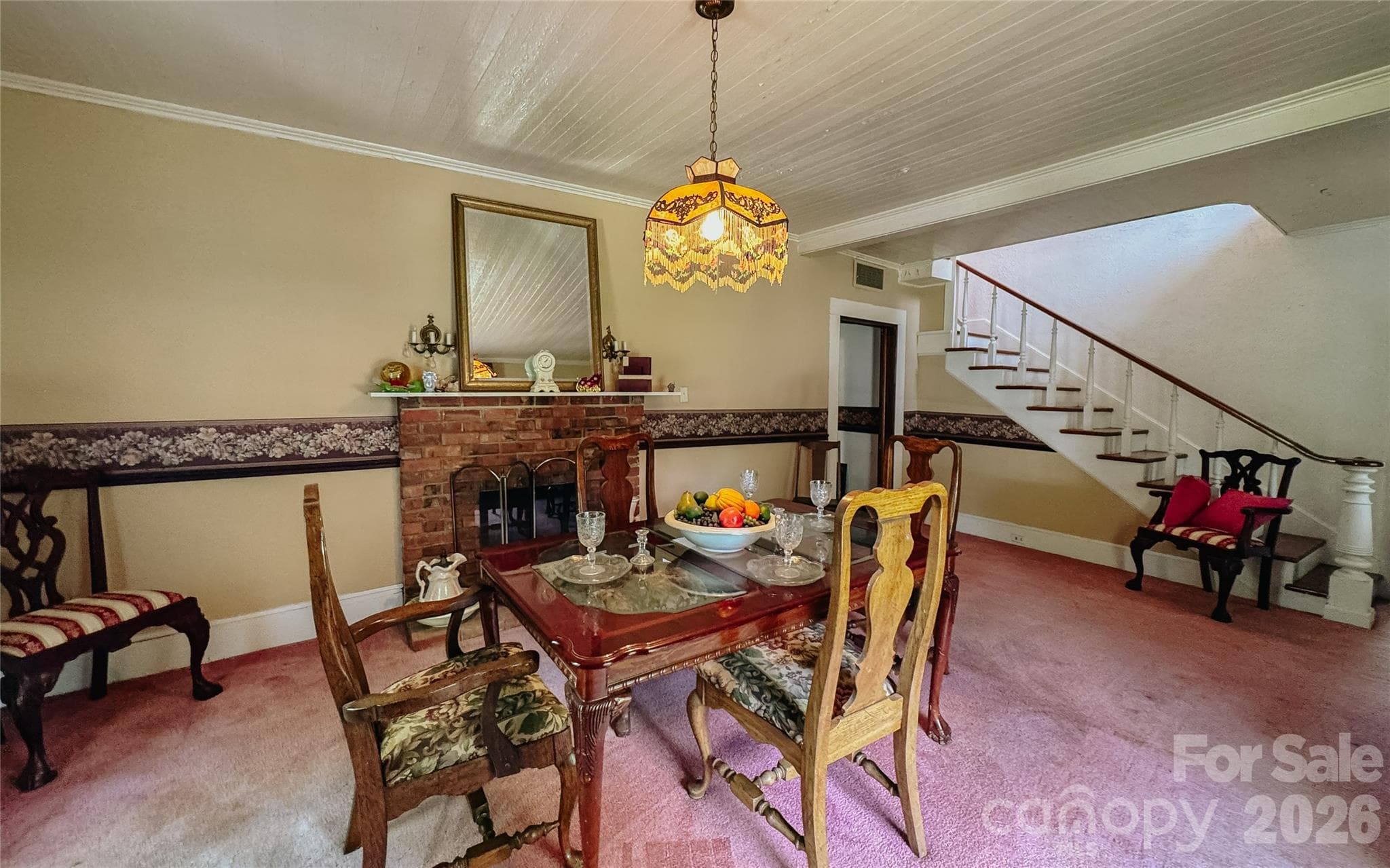 Single Family Residence at 401 S Gold Branch Road, Richfield, photo 6 of 42