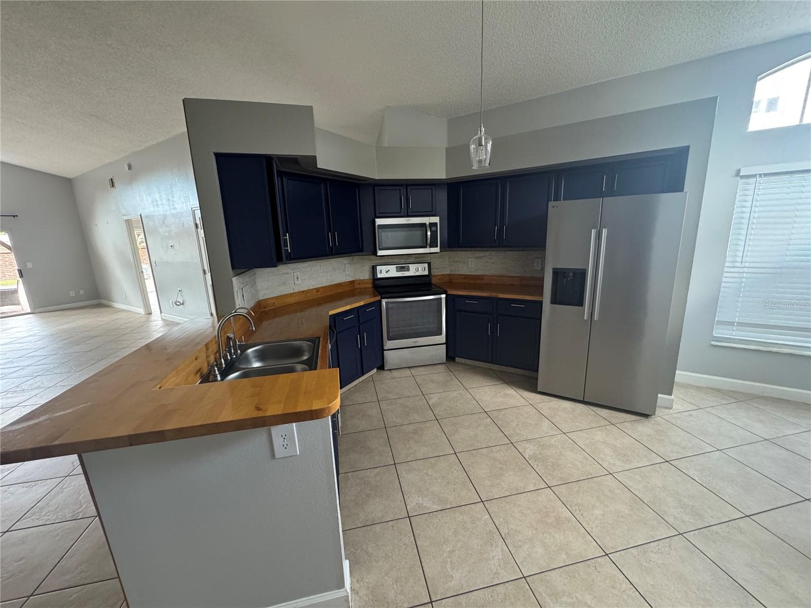 Kitchen - 2986 STILLWATER DR, KISSIMMEE