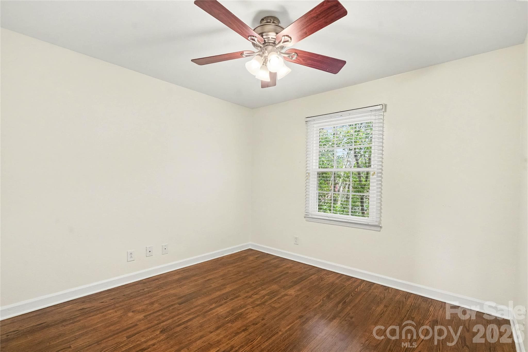 Second Bedroom - Charlotte