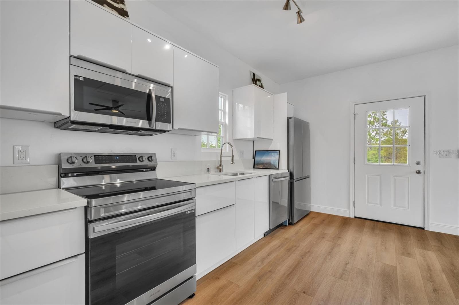 Single Family Residence at 807 OAK SHADOWS RD, CELEBRATION, photo 71 of 97