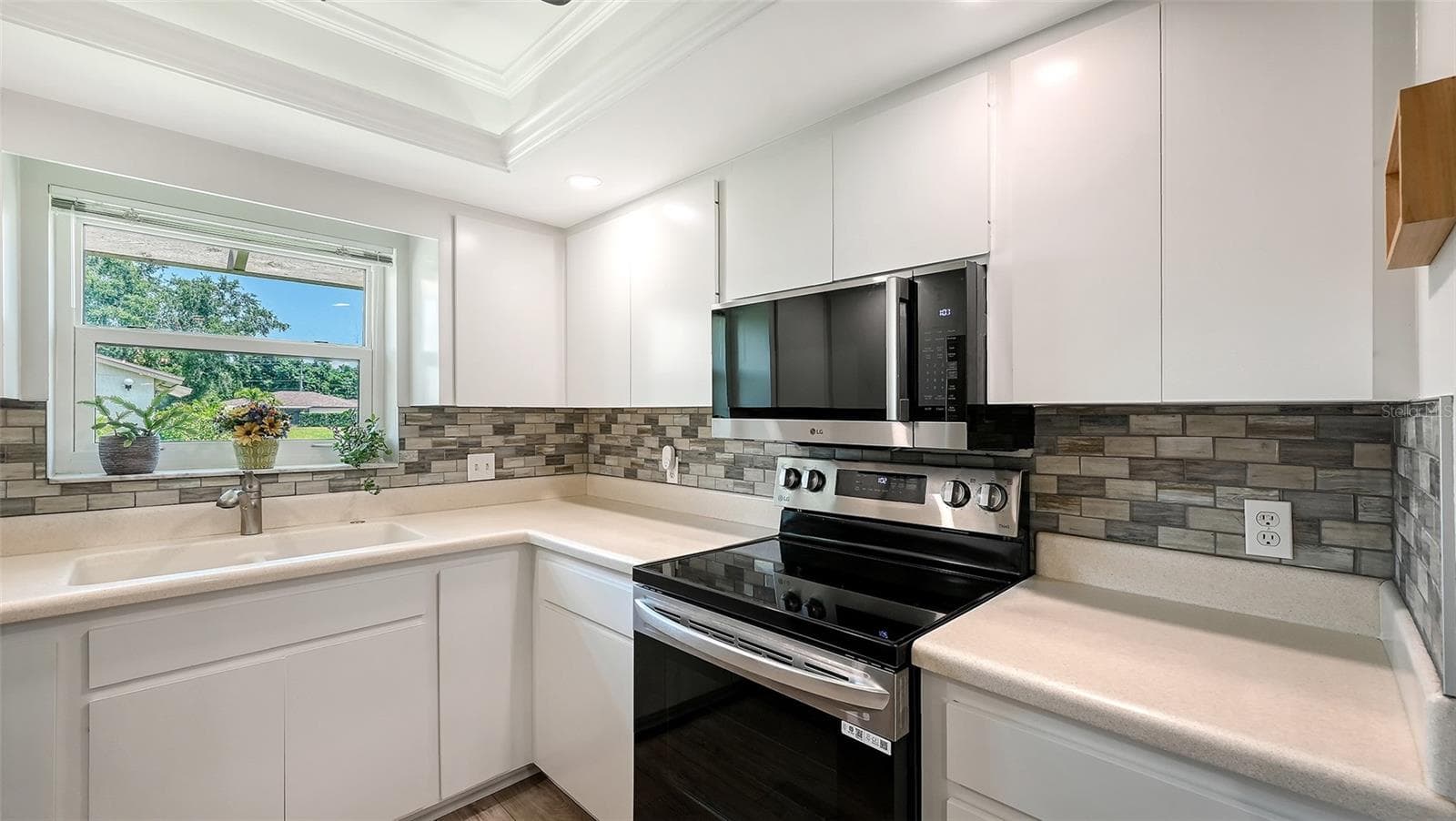 Condominium at 6129 HERITAGE LN W #6129, BRADENTON, photo 9 of 33