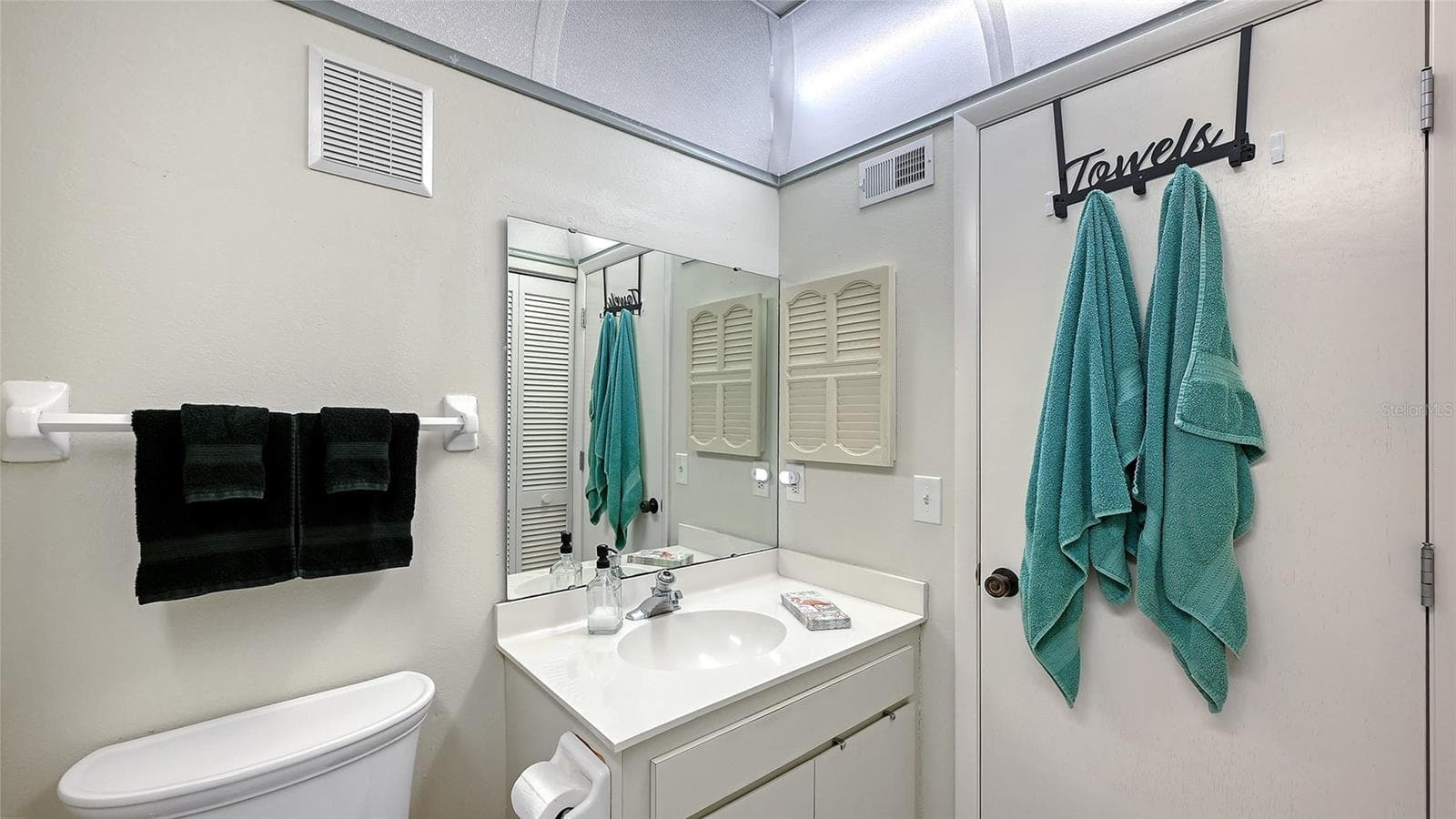 Condominium at 6129 HERITAGE LN W #6129, BRADENTON, photo 18 of 33