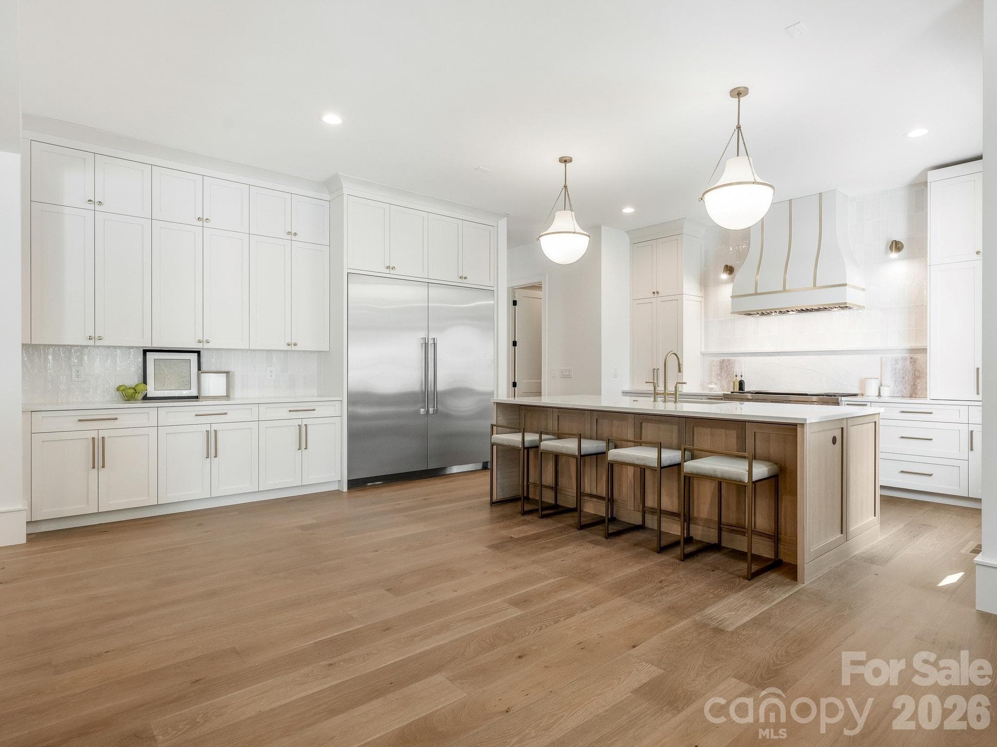 Single Family Residence at 3240 Sunset Drive, Charlotte, photo 10 of 45