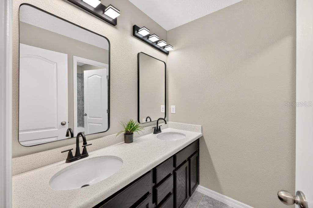 Townhouse at 409 MERRY BROOK CIR, SANFORD, photo 59 of 80