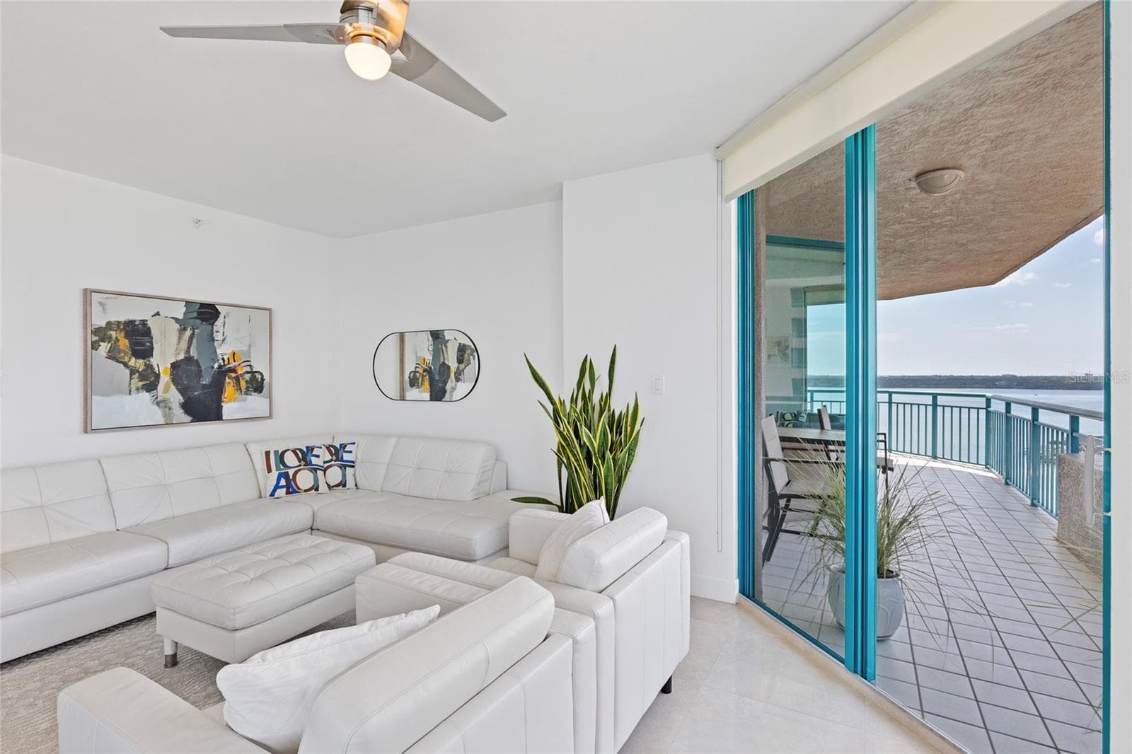 Condominium at 1520 GULF BLVD #1807, CLEARWATER BEACH, photo 14 of 52
