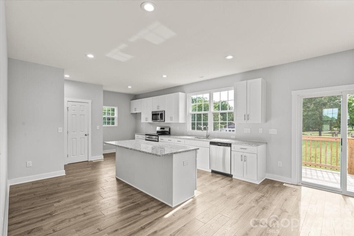 Single Family Residence at 1026 Heath Helms Road, Monroe, photo 15 of 48