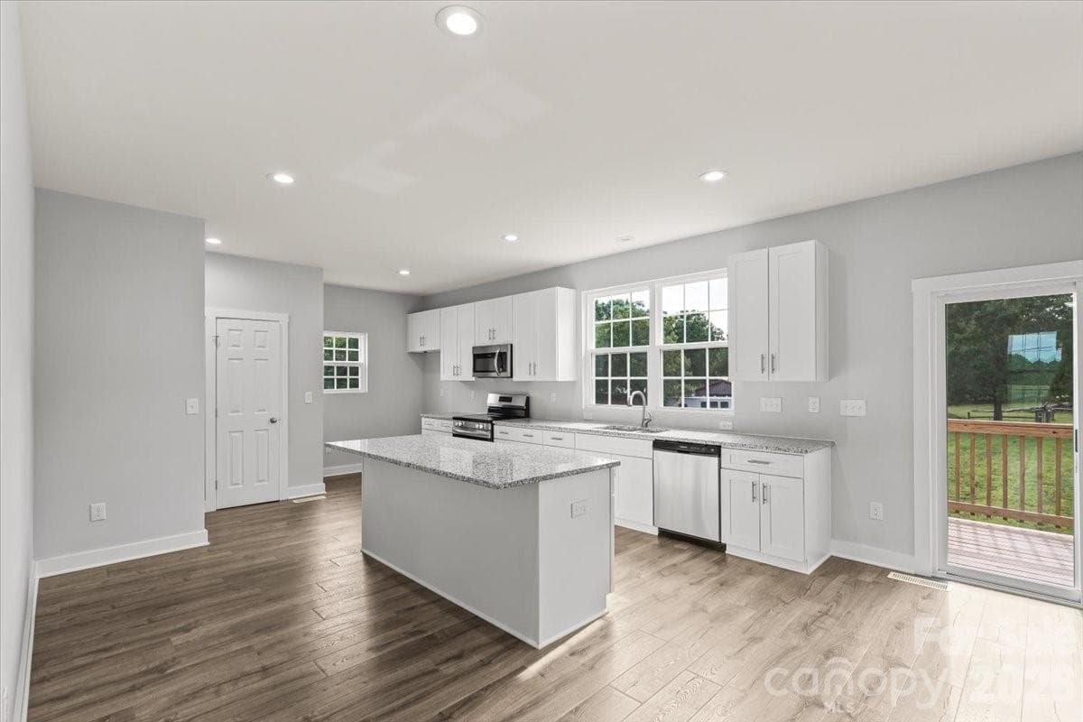 Single Family Residence at 1026 Heath Helms Road, Monroe, photo 16 of 48