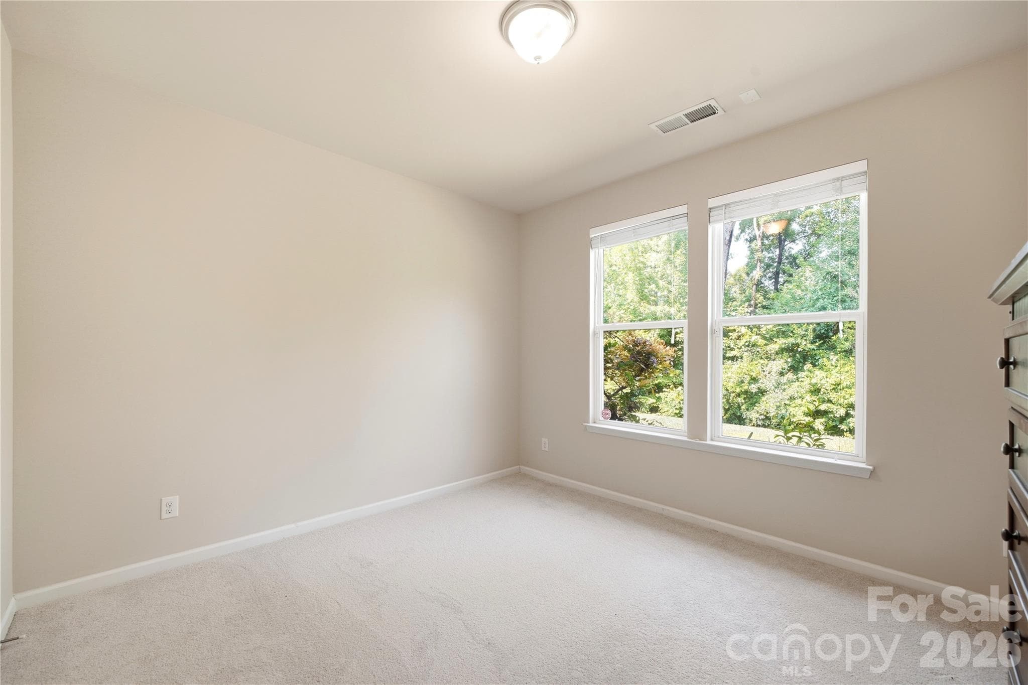 Room 2 - 8759 Mullis Forest Court, Mint Hill