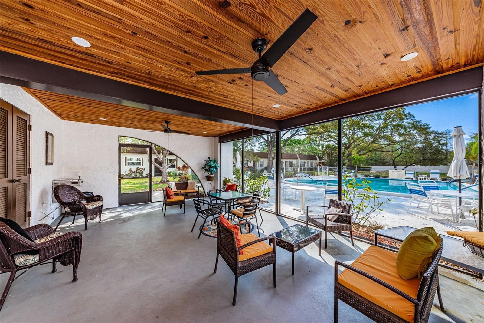 Mission Grove Pool House - 3097 MISSION GROVE DR, PALM HARBOR