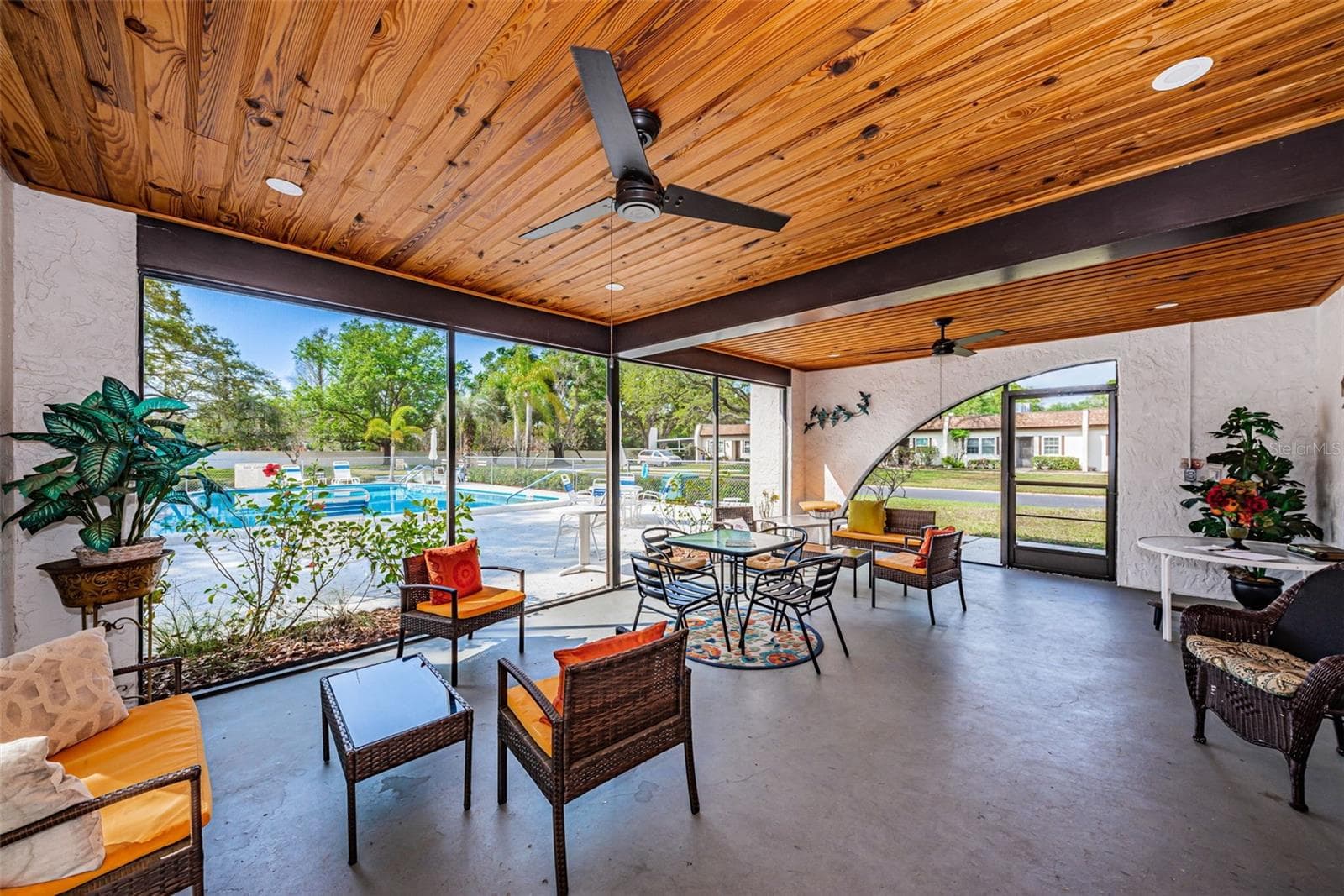 Mission Grove Pool House - 3097 MISSION GROVE DR, PALM HARBOR