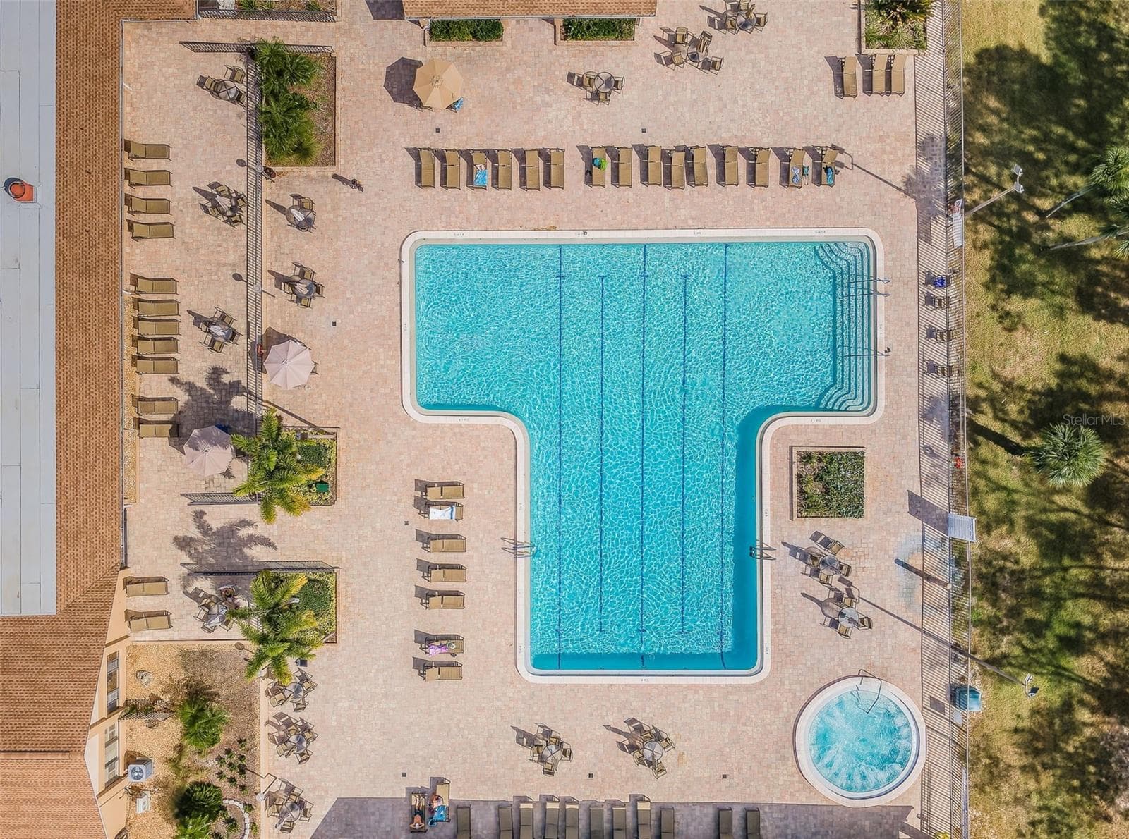 Highland Lakes Club House Pool - 3097 MISSION GROVE DR, PALM HARBOR