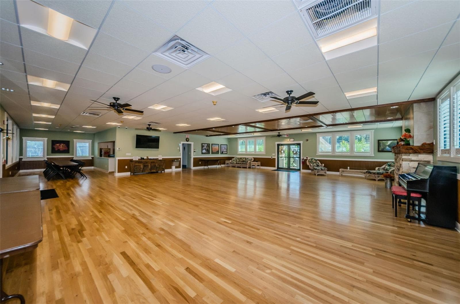 The Lodge on Lake Tarpon - 3097 MISSION GROVE DR, PALM HARBOR