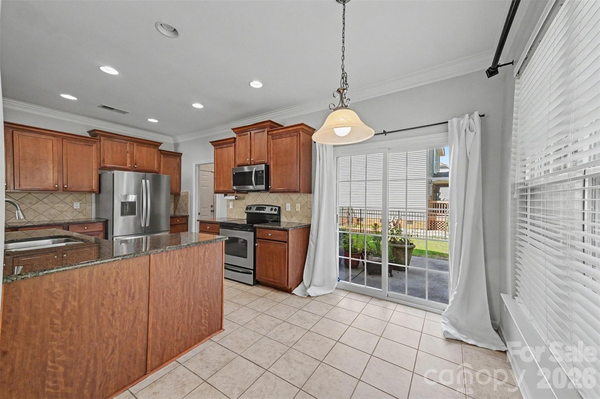 Breakfast & Kitchen - Belmont