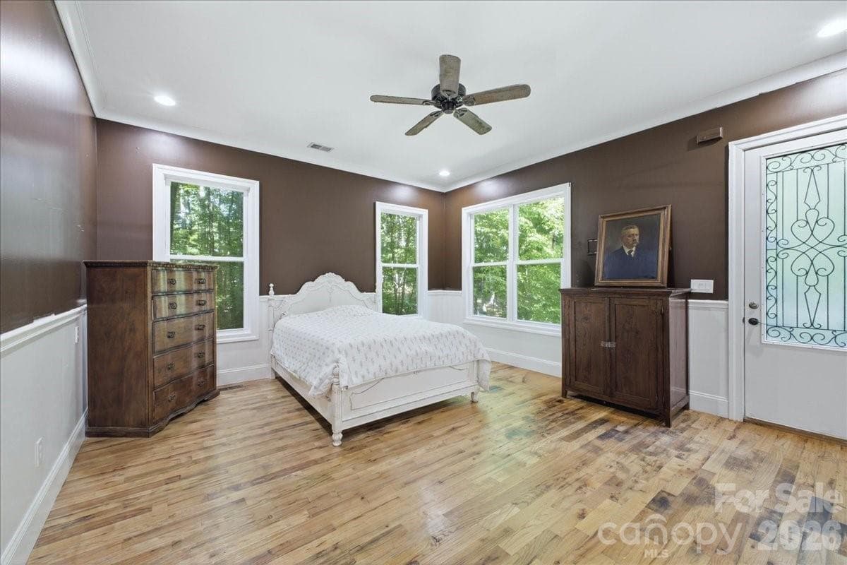Private guest suite with its own dedicated exterior entrance for ultimate convenience - Fort Mill