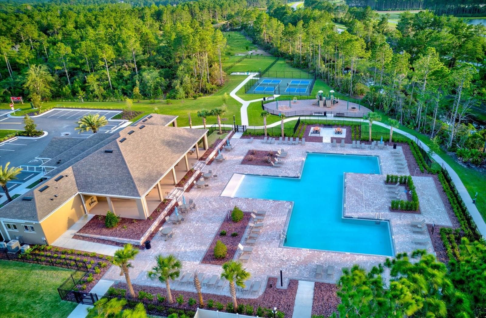 Single Family Residence at 345 E MERIMONT LN, ORMOND BEACH, photo 61 of 91