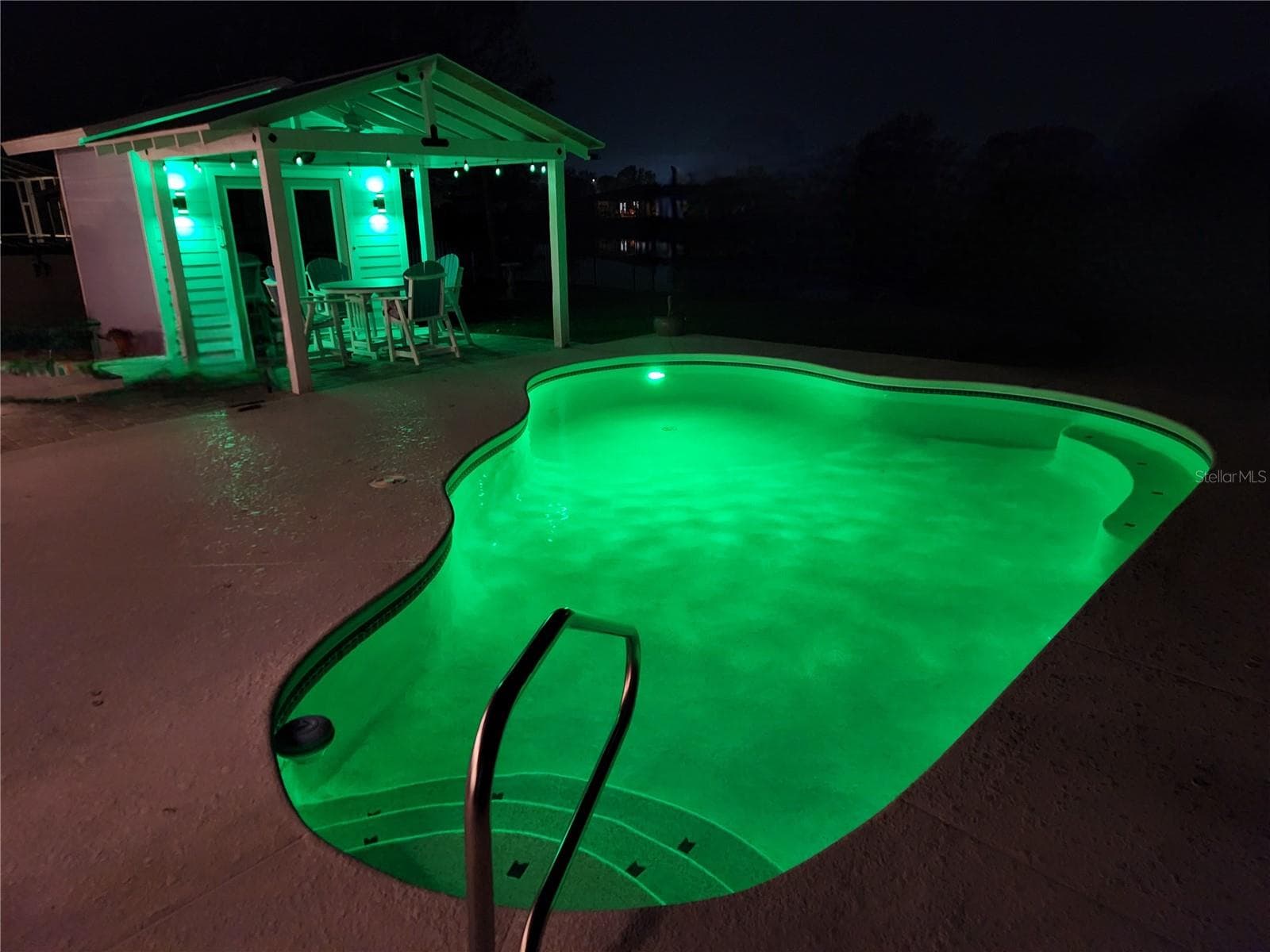 Pool and cabana lights - 4822 60TH WAY N, KENNETH CITY