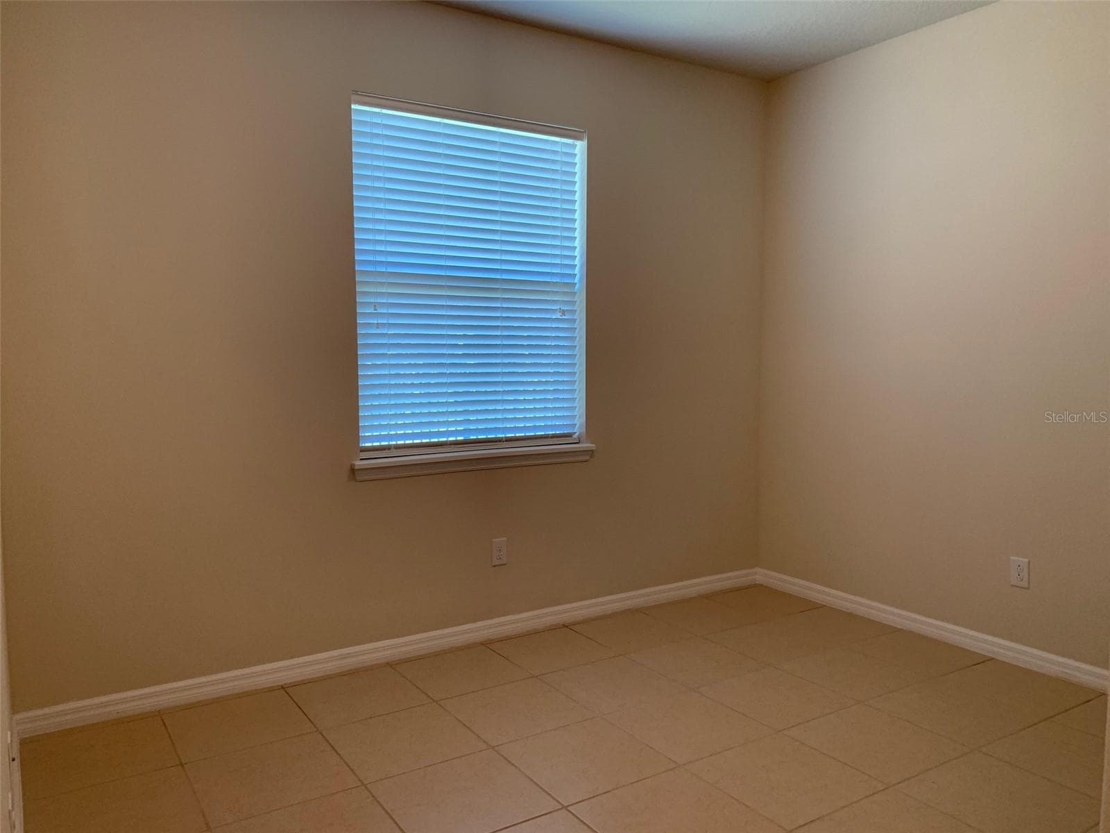 Single Family Residence at 2860 CHANTILLY AVE, KISSIMMEE, photo 18 of 44