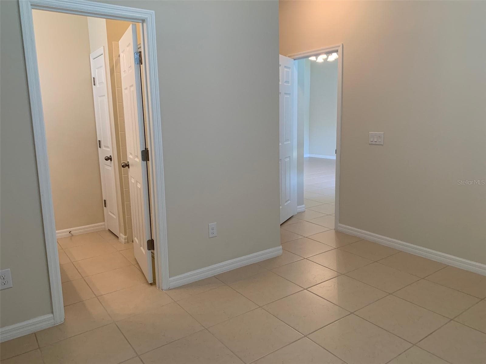 Single Family Residence at 2860 CHANTILLY AVE, KISSIMMEE, photo 20 of 44