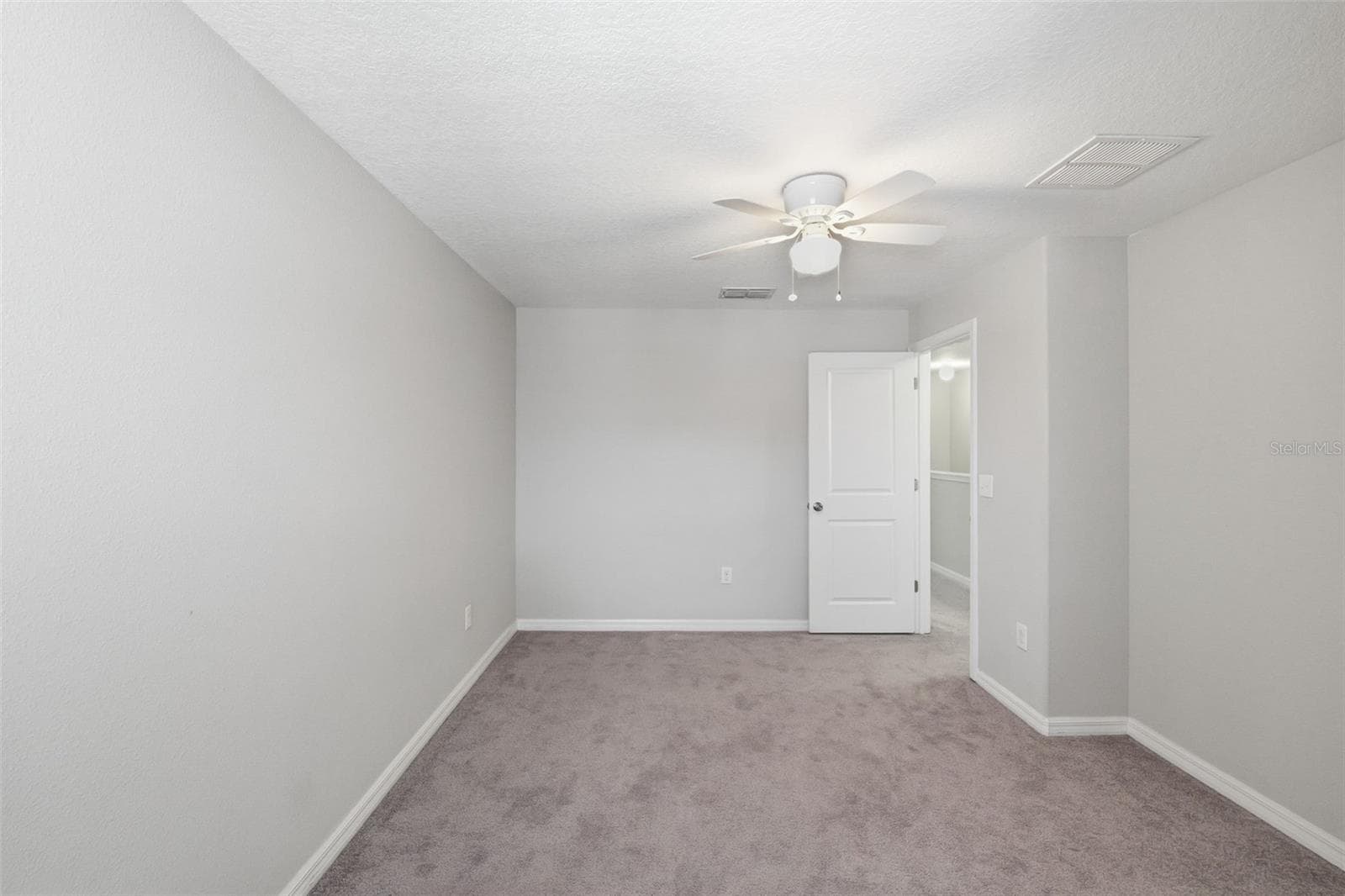 Townhouse at 10407 LAKE MONTAUK DR, RIVERVIEW, photo 15 of 28